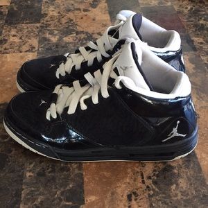 Jordans Youth SZ Boys 6